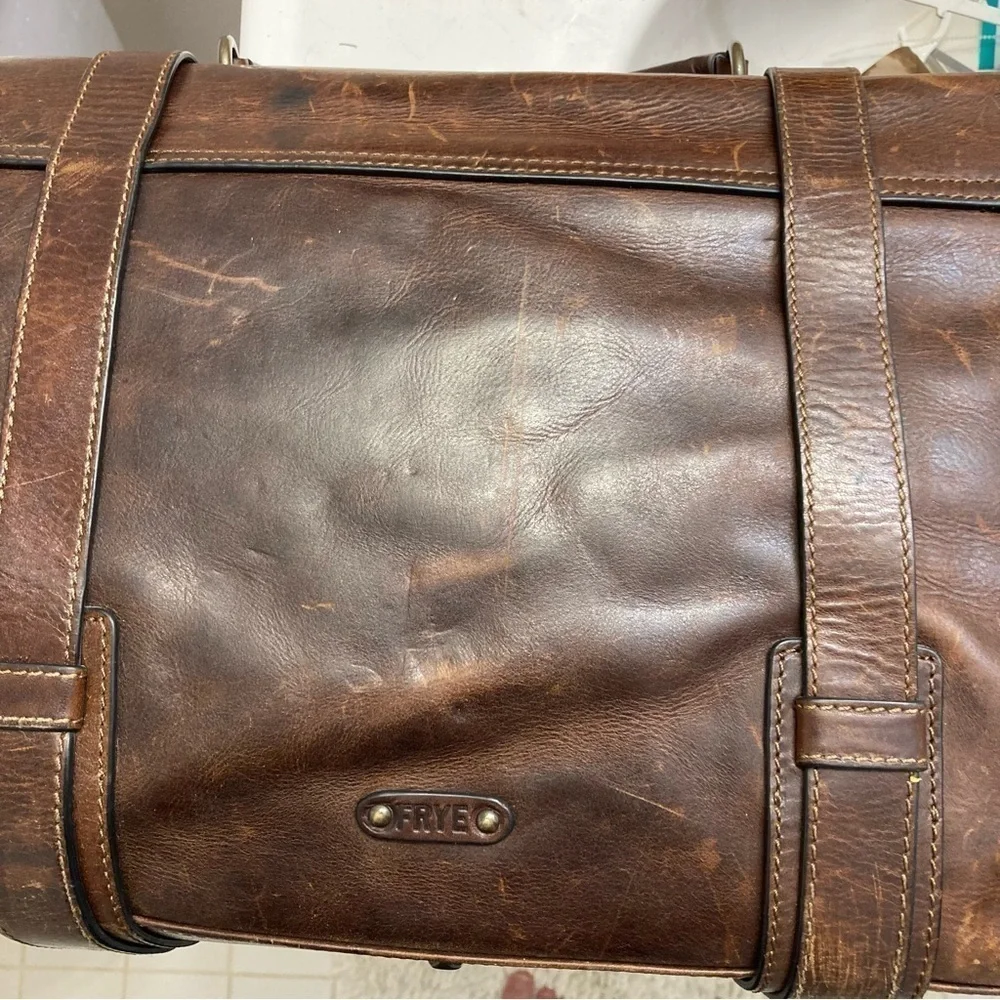 FRYE amazing distressed leather briefcase bag unisex BEAUTIFUL brown